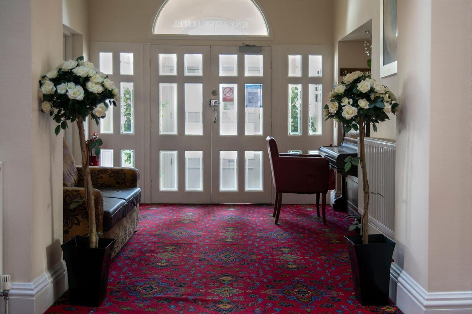 The Knighton Apartment Buitenkant foto